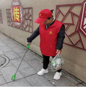 市產業(yè)集團開展“我為群眾辦實事 文明創(chuàng)建我先行”志愿服務活動411.png