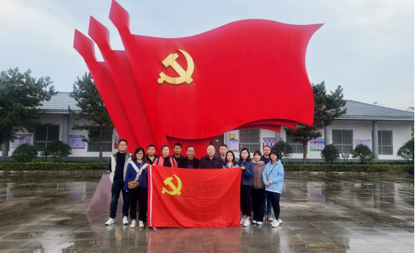 市文旅公司3月份新聞稿（一），?；⑸? 一路同行--駐馬店市文化旅游發(fā)展有限公司開展團(tuán)建活動117.png